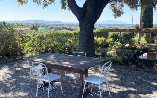 Casa indipendente su due livelli