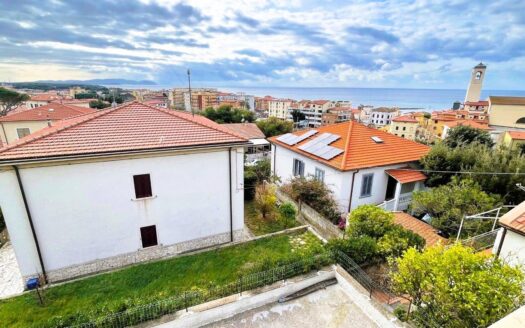 Bilocale Via Giusti, 23, San Vincenzo (LI)