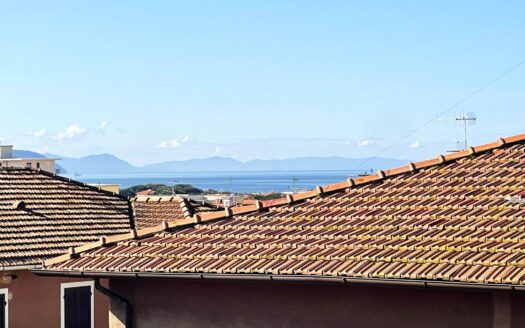 Four-room apartment, 1 Via Giusti, San Vincenzo (LI)